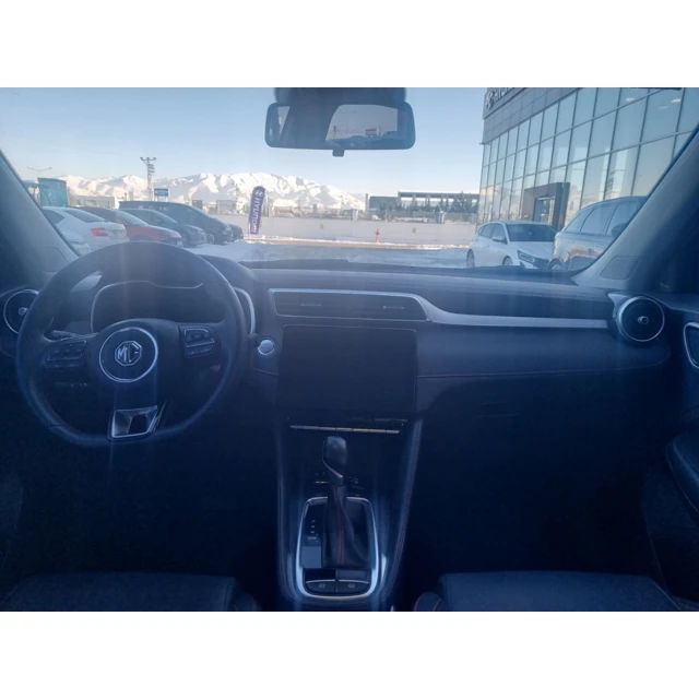2024 MG ZS LUXURY PLUS