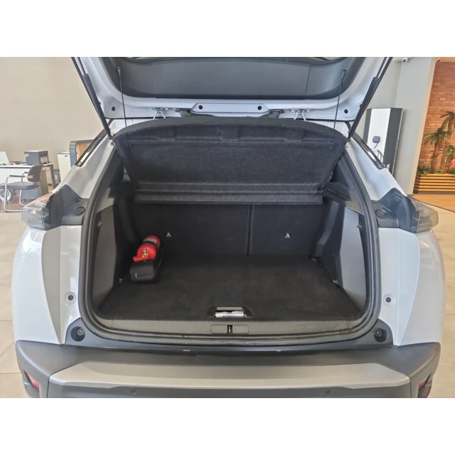 2024 PEUGEOT 2008 GT
